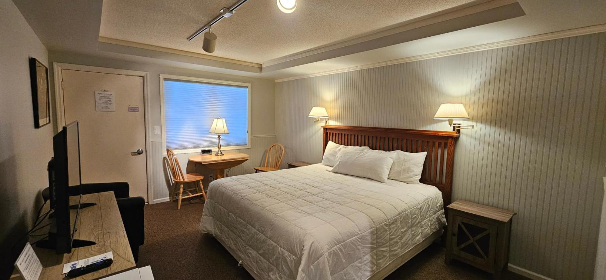Chequamegon Lake Superior Lodge Bayfield Eksteriør billede